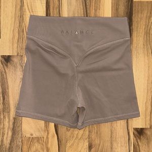 BALANCE CLOUD SHORTS